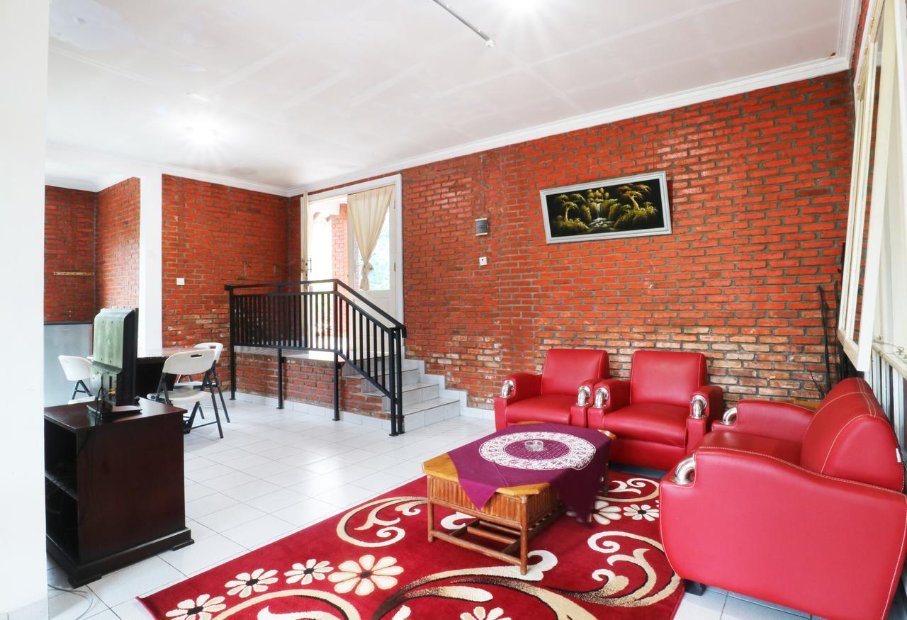 Villa Madani Paragajen Exterior foto