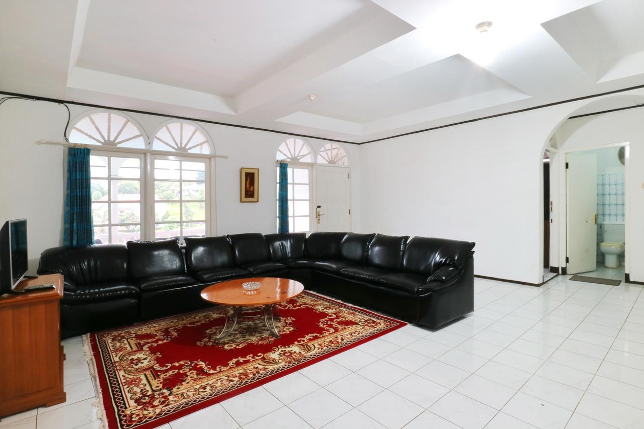 Villa Madani Paragajen Exterior foto